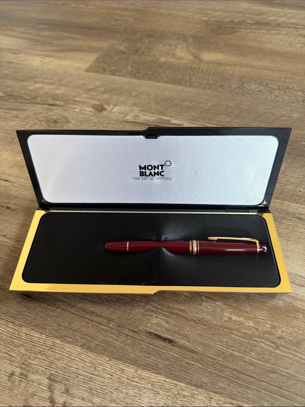 New Vintage Montblanc Meisterstück Pen - Picture 2 of 11